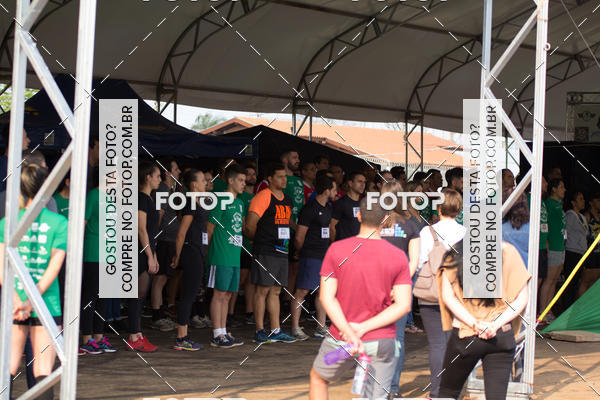 Buy your photos of the event1 Military Cross Run on Fotop