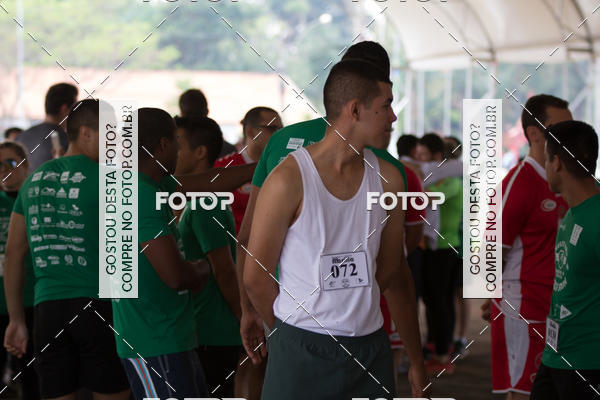 Buy your photos of the event1 Military Cross Run on Fotop
