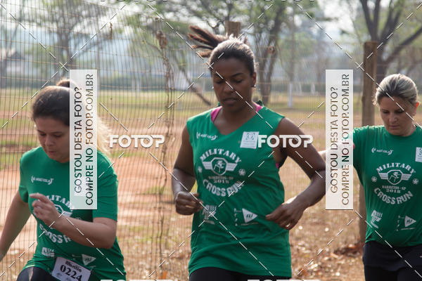 Buy your photos of the event1 Military Cross Run on Fotop