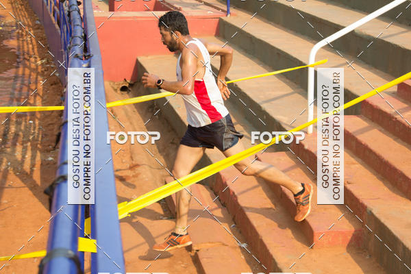 Buy your photos of the event1 Military Cross Run on Fotop