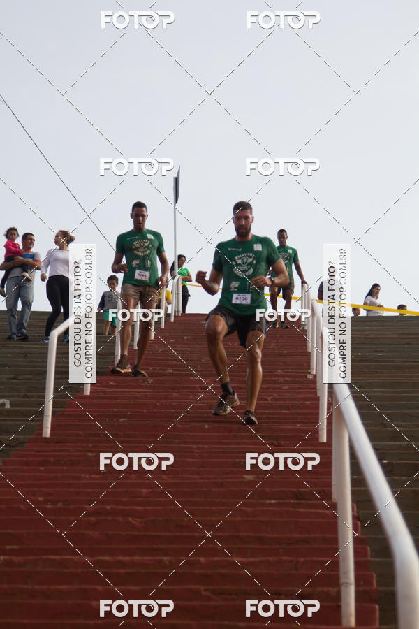 Buy your photos of the event1 Military Cross Run on Fotop