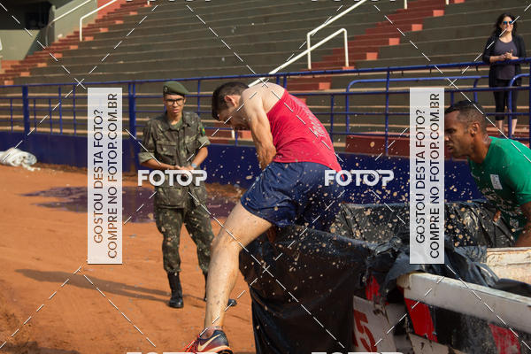 Buy your photos of the event1 Military Cross Run on Fotop