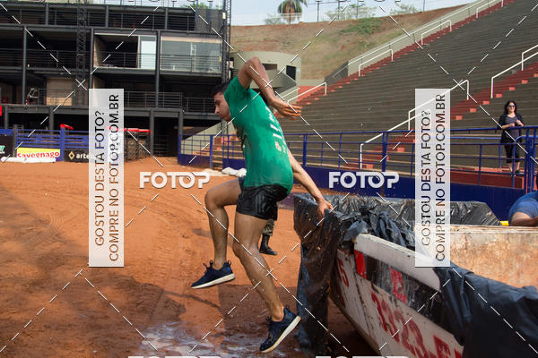 Buy your photos of the event1 Military Cross Run on Fotop