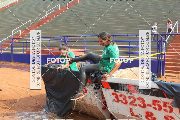 Buy your photos of the event1 Military Cross Run on Fotop