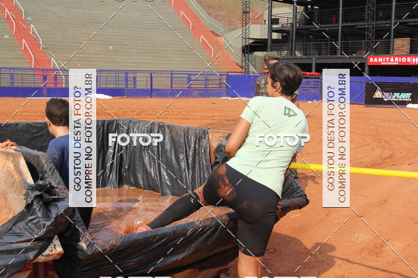 Buy your photos of the event1 Military Cross Run on Fotop