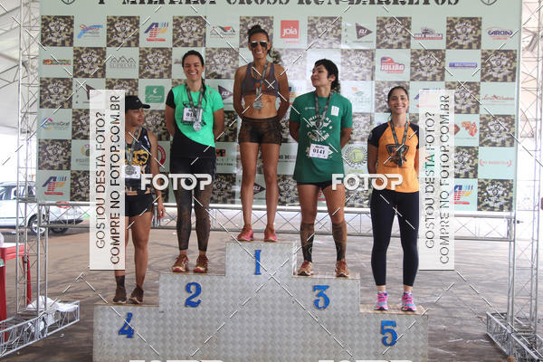 Buy your photos of the event1 Military Cross Run on Fotop