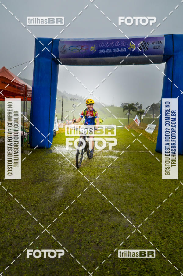 Buy your photos of the eventVolta de Santa Catarina de Mountain Bike on Fotop