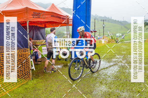 Buy your photos of the eventVolta de Santa Catarina de Mountain Bike on Fotop