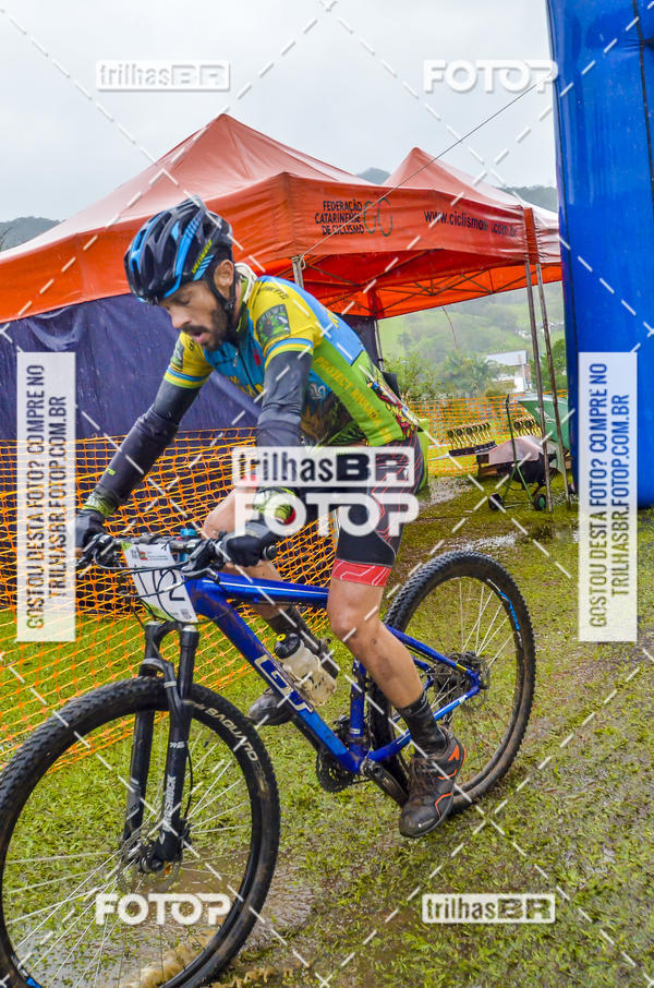 Buy your photos of the eventVolta de Santa Catarina de Mountain Bike on Fotop