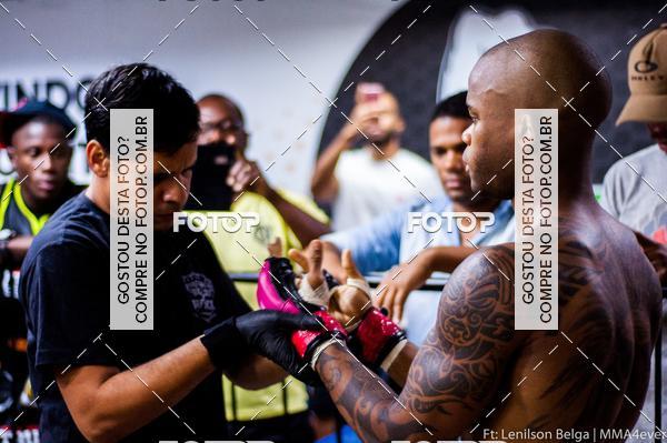 Buy your photos of the eventLUX II Edi��o Jornalista Renato Nogueira on Fotop