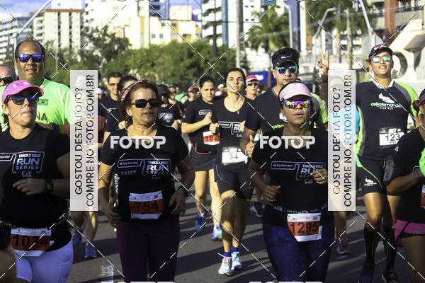Buy your photos of the eventSantander Track & Field Run Series Celi - Etapa Aracaju on Fotop