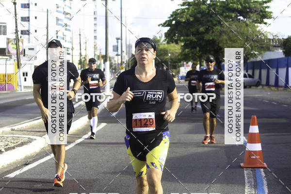 Buy your photos of the eventSantander Track & Field Run Series Celi - Etapa Aracaju on Fotop