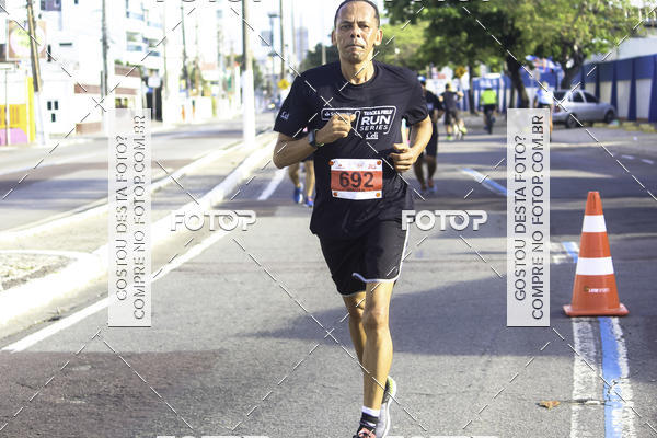 Buy your photos of the eventSantander Track & Field Run Series Celi - Etapa Aracaju on Fotop