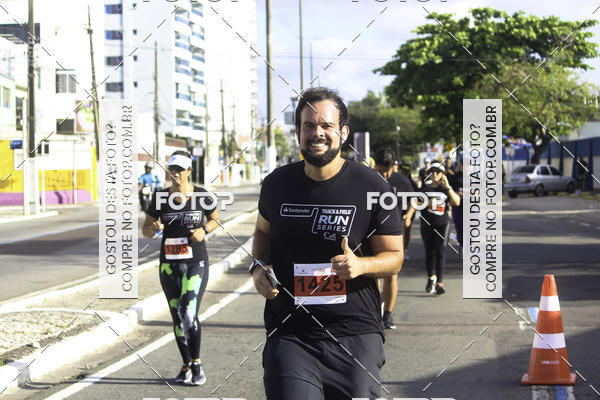 Buy your photos of the eventSantander Track & Field Run Series Celi - Etapa Aracaju on Fotop