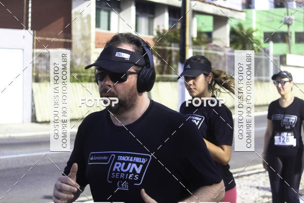 Buy your photos of the eventSantander Track & Field Run Series Celi - Etapa Aracaju on Fotop