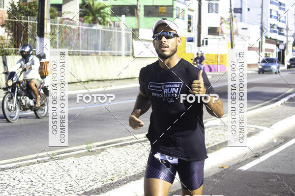 Buy your photos of the eventSantander Track & Field Run Series Celi - Etapa Aracaju on Fotop