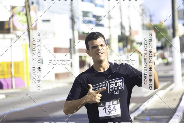 Buy your photos of the eventSantander Track & Field Run Series Celi - Etapa Aracaju on Fotop