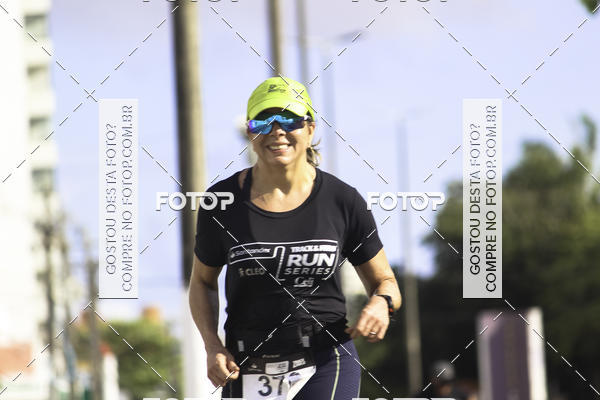 Buy your photos of the eventSantander Track & Field Run Series Celi - Etapa Aracaju on Fotop