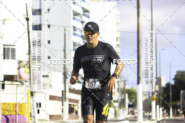 Buy your photos of the eventSantander Track & Field Run Series Celi - Etapa Aracaju on Fotop