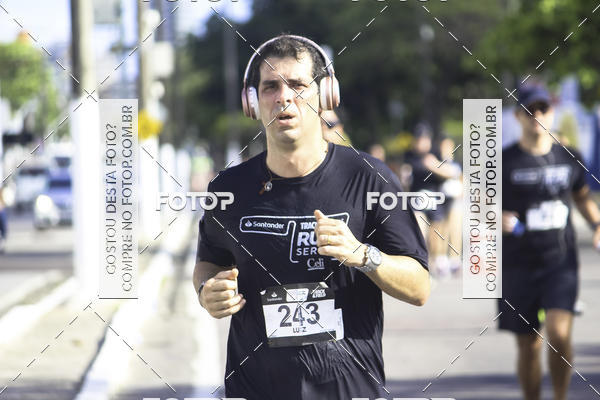 Buy your photos of the eventSantander Track & Field Run Series Celi - Etapa Aracaju on Fotop