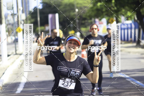 Buy your photos of the eventSantander Track & Field Run Series Celi - Etapa Aracaju on Fotop