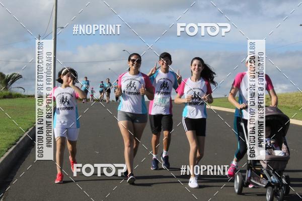 Buy your photos of the event2� Corrida e Caminhada de Fim de Ano de Salto de Pirapora on Fotop