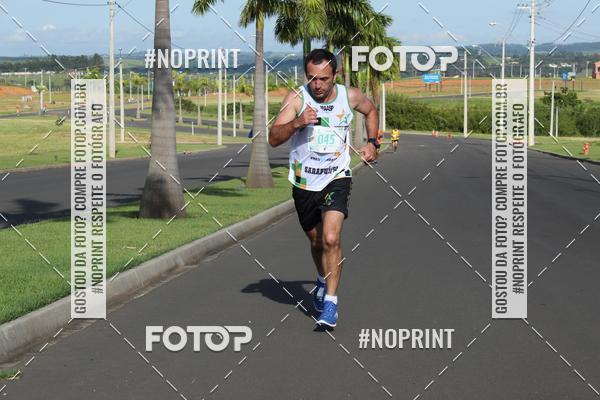 Buy your photos of the event2� Corrida e Caminhada de Fim de Ano de Salto de Pirapora on Fotop
