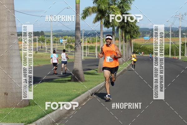 Buy your photos of the event2� Corrida e Caminhada de Fim de Ano de Salto de Pirapora on Fotop