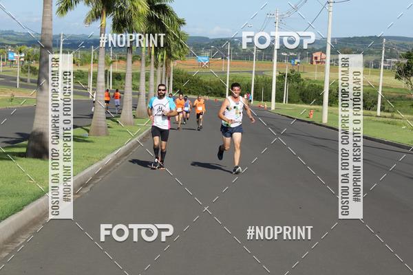 Buy your photos of the event2� Corrida e Caminhada de Fim de Ano de Salto de Pirapora on Fotop