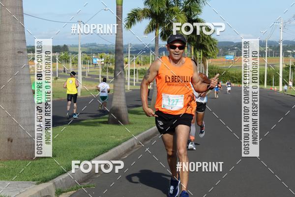 Buy your photos of the event2� Corrida e Caminhada de Fim de Ano de Salto de Pirapora on Fotop