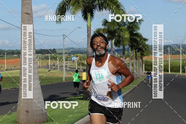 Buy your photos of the event2� Corrida e Caminhada de Fim de Ano de Salto de Pirapora on Fotop