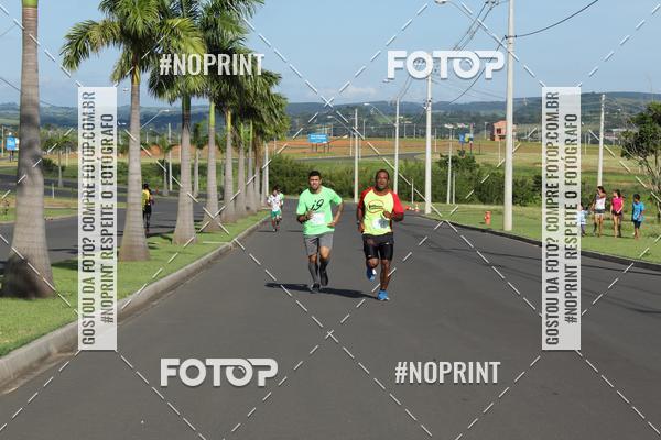 Buy your photos of the event2� Corrida e Caminhada de Fim de Ano de Salto de Pirapora on Fotop