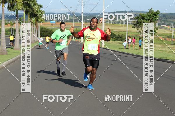 Buy your photos of the event2� Corrida e Caminhada de Fim de Ano de Salto de Pirapora on Fotop