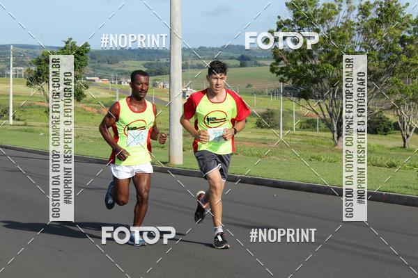 Buy your photos of the event2� Corrida e Caminhada de Fim de Ano de Salto de Pirapora on Fotop