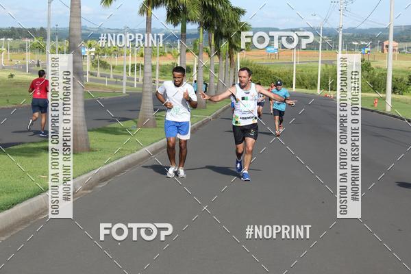 Buy your photos of the event2� Corrida e Caminhada de Fim de Ano de Salto de Pirapora on Fotop