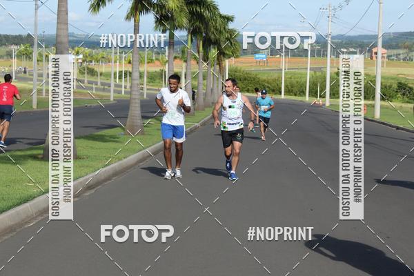 Buy your photos of the event2� Corrida e Caminhada de Fim de Ano de Salto de Pirapora on Fotop