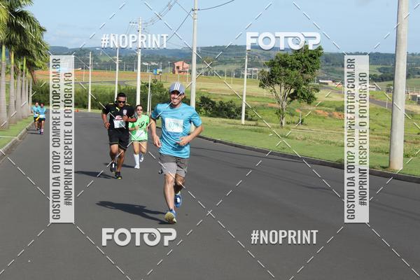 Buy your photos of the event2� Corrida e Caminhada de Fim de Ano de Salto de Pirapora on Fotop