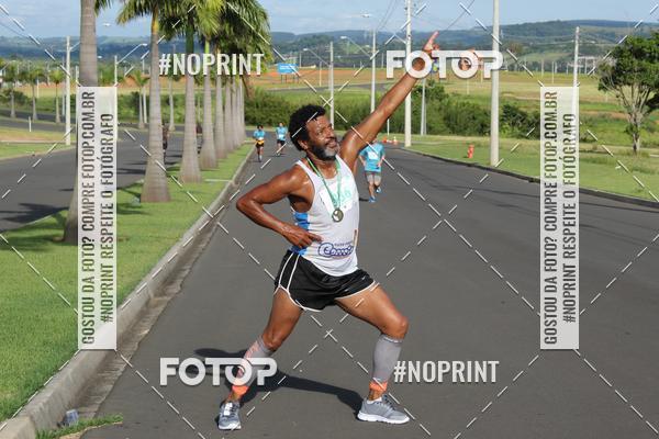 Buy your photos of the event2� Corrida e Caminhada de Fim de Ano de Salto de Pirapora on Fotop