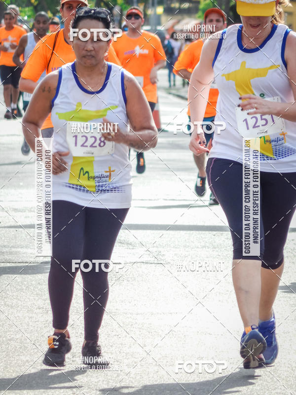 Buy your photos of the eventWest Run on Fotop