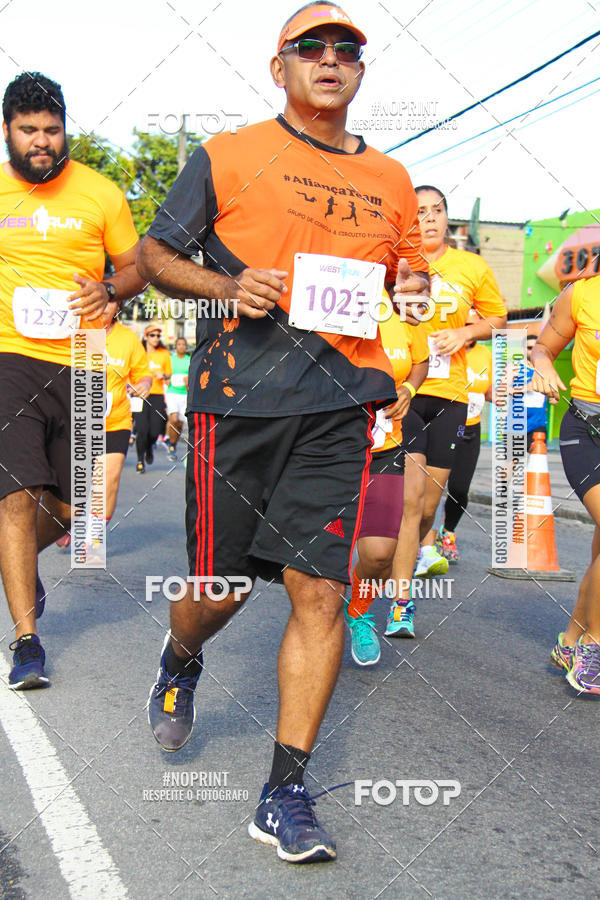 Buy your photos of the eventWest Run on Fotop