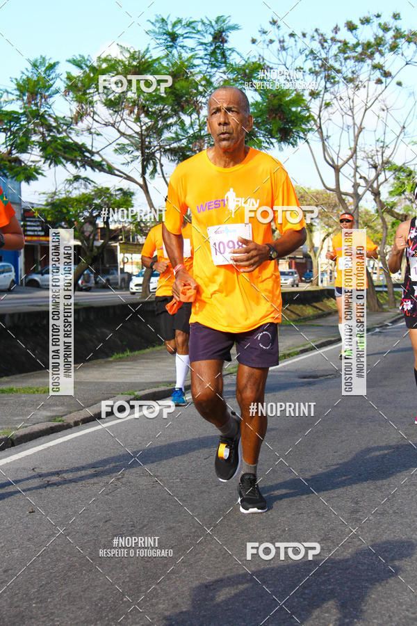 Buy your photos of the eventWest Run on Fotop