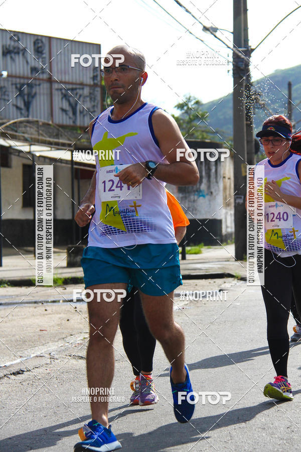 Buy your photos of the eventWest Run on Fotop