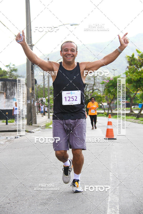 Buy your photos of the eventWest Run on Fotop
