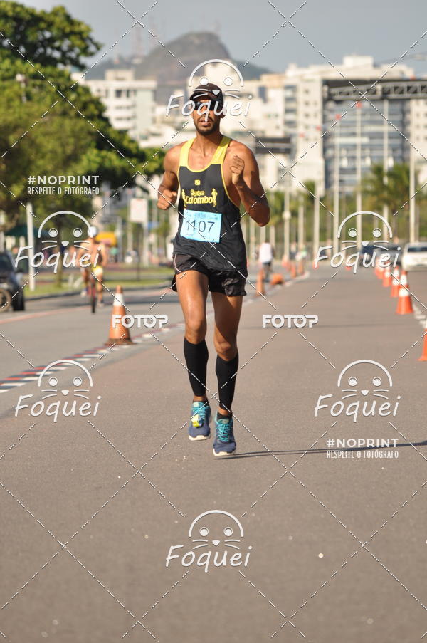 Buy your photos of the event21KES - Meia Maratona do Esprito Santo on Fotop
