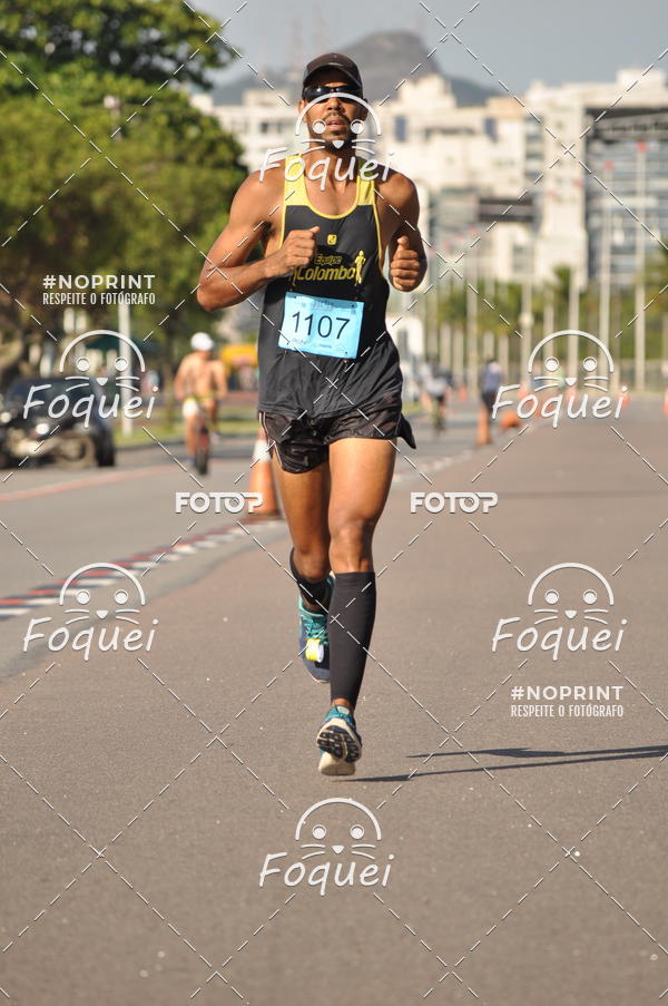 Buy your photos of the event21KES - Meia Maratona do Esprito Santo on Fotop