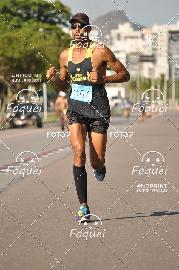 Buy your photos of the event21KES - Meia Maratona do Esprito Santo on Fotop