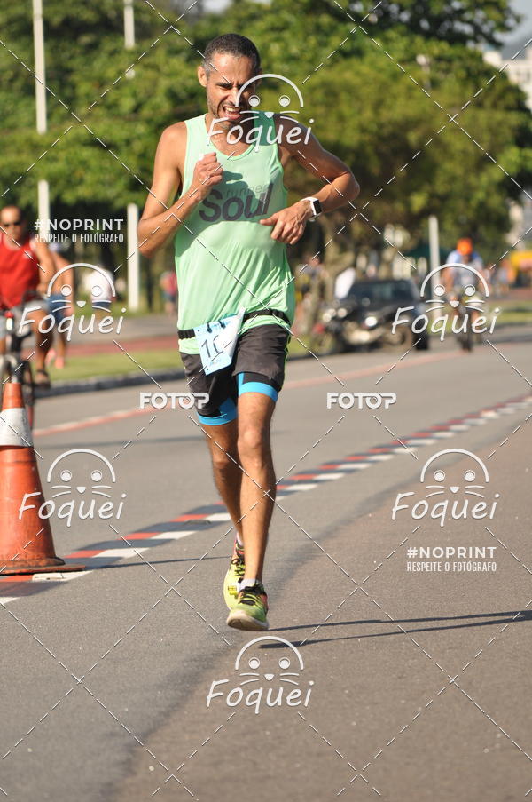 Buy your photos of the event21KES - Meia Maratona do Esprito Santo on Fotop