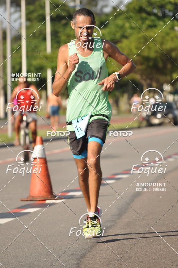 Buy your photos of the event21KES - Meia Maratona do Esprito Santo on Fotop