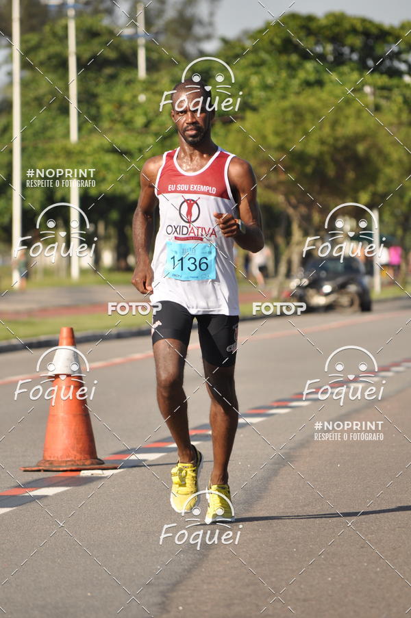 Buy your photos of the event21KES - Meia Maratona do Esprito Santo on Fotop