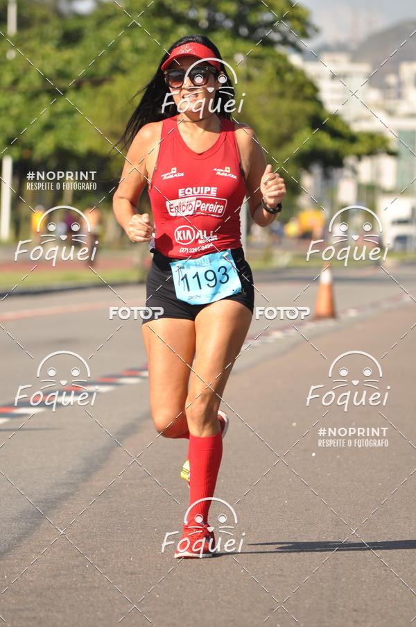 Buy your photos of the event21KES - Meia Maratona do Esprito Santo on Fotop
